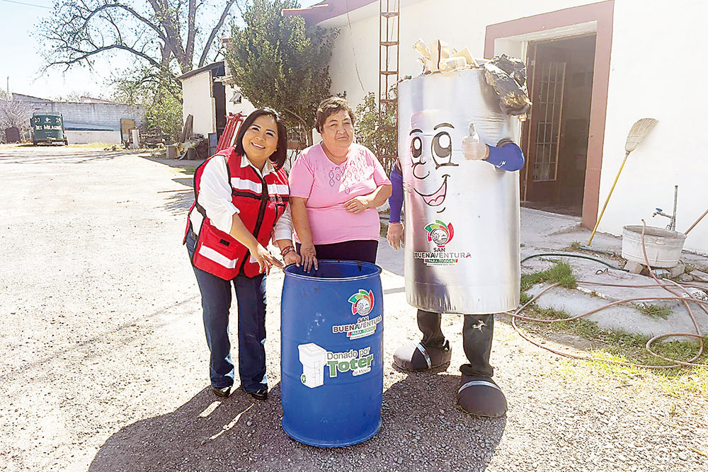 Entregan botes para basura en Zona Centro - Zócalo