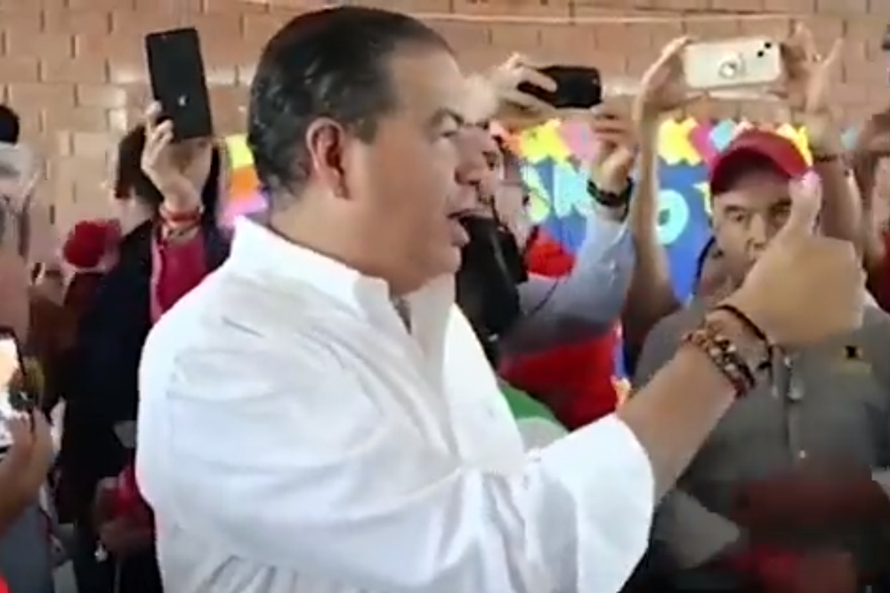El candidato del PT al Gobierno de Coahuila, Ricardo Sóstenes Mejía Berdeja, votó en la ciudad de Torreón en punto de las 09:00 horas
