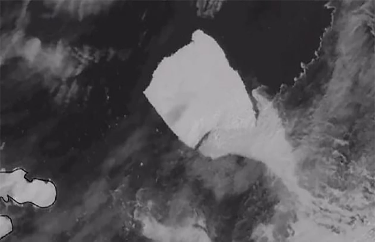 A23a quedó casi inmediatamente atrapado en lodos de fondo poco profundos para convertirse en una 