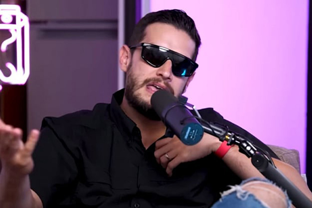 Adrián Marcelo se vio nuevamente envuelto en una controversia tras hablar sobre su experiencia en el reality.