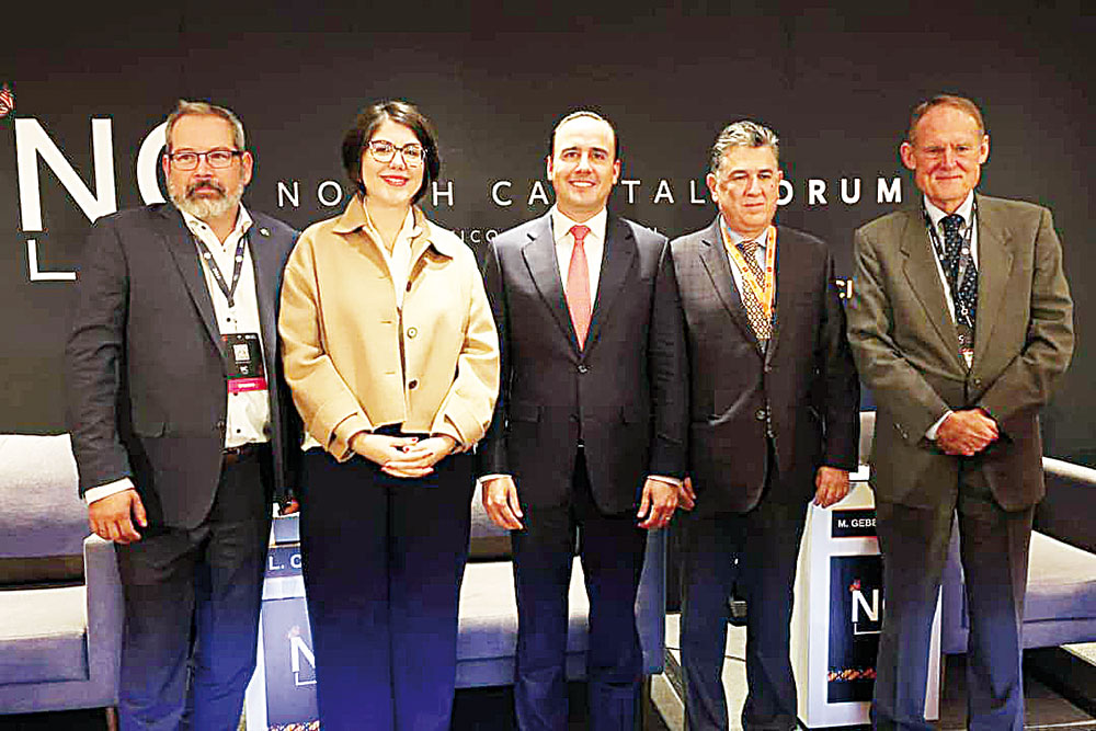 Además, se reunió con directivos de empresas con presencia en el estado como Stellantis, Martinrrea, Iberdrola, Daimler, GM, Constellation Brands y