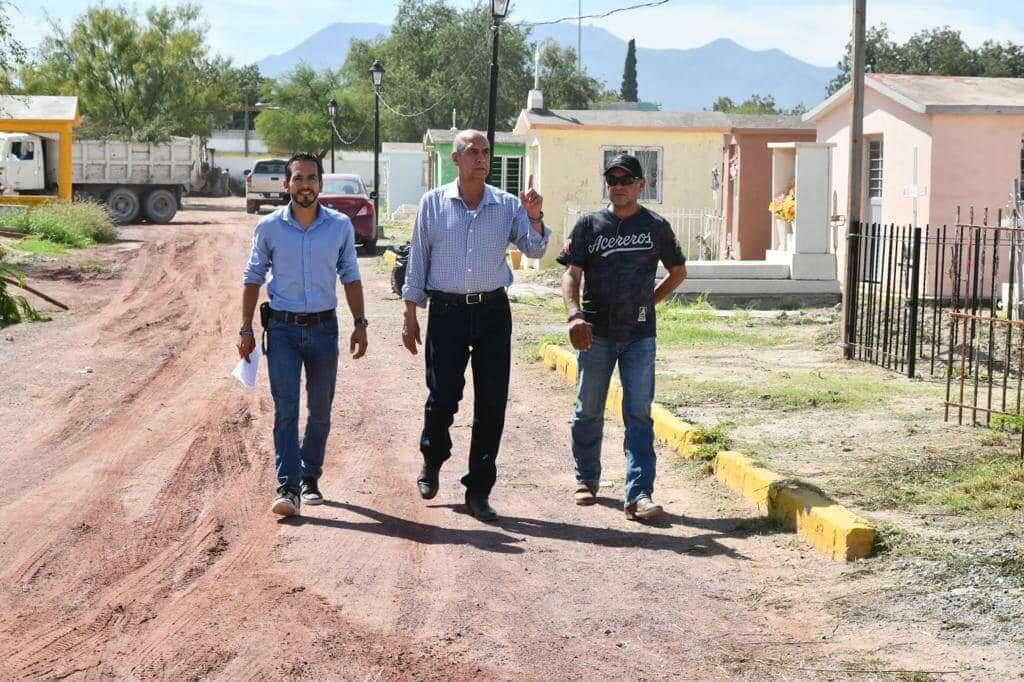 Listos panteones para recibir visitantes en Día de Muertos