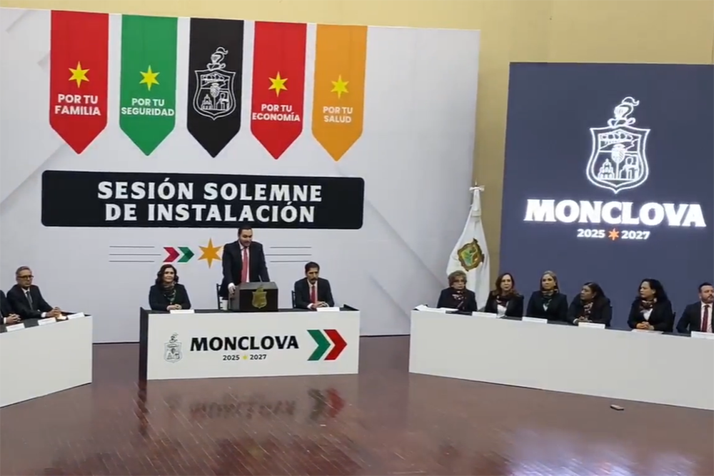 En su discurso invitó a trabajar en equipo para el bienestar de la ciudad y sus habitantes. 