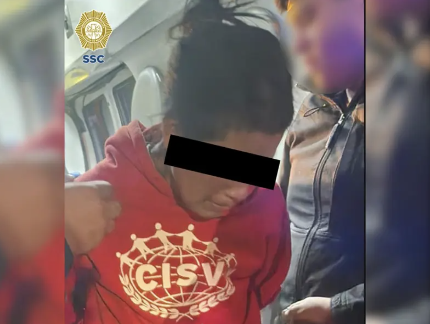 La mujer en presunta situación vulnerable ingresó al lugar y amedrentó a los empleados, lo que causó momentos de terror.