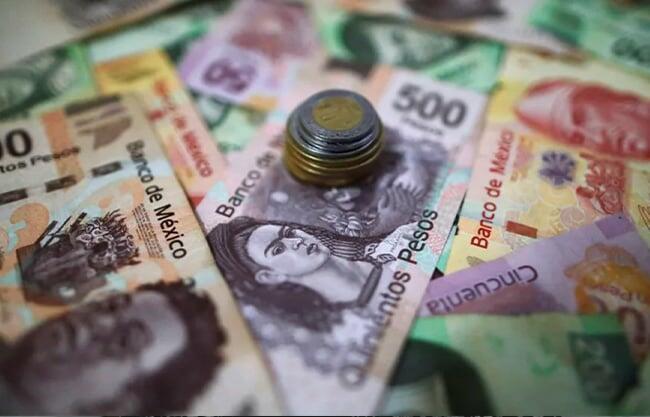 De acuerdo con el portal del Banxico, para saber si un billete es auténtico o no, se necesita saber cuáles son los elementos de seguridad que posee