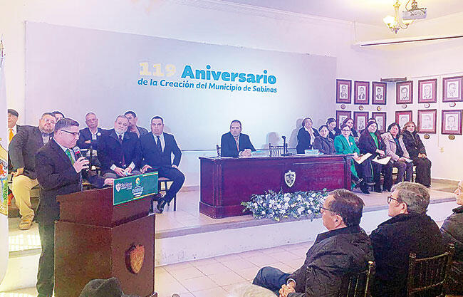 Festeja Sabinas su 119 aniversario