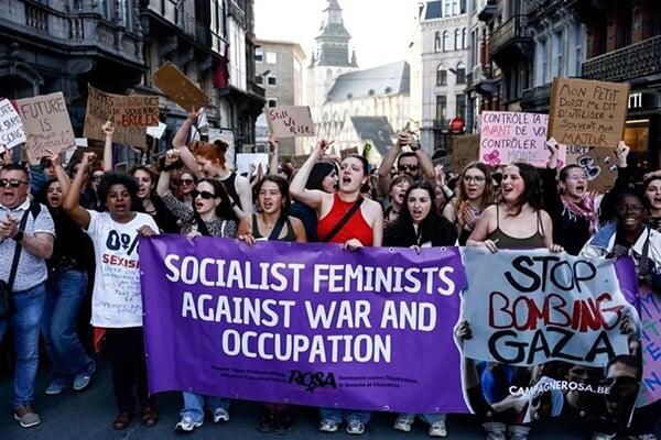 Mujeres de todo el mundo alzan la voz por la igualdad de derechos y el ...