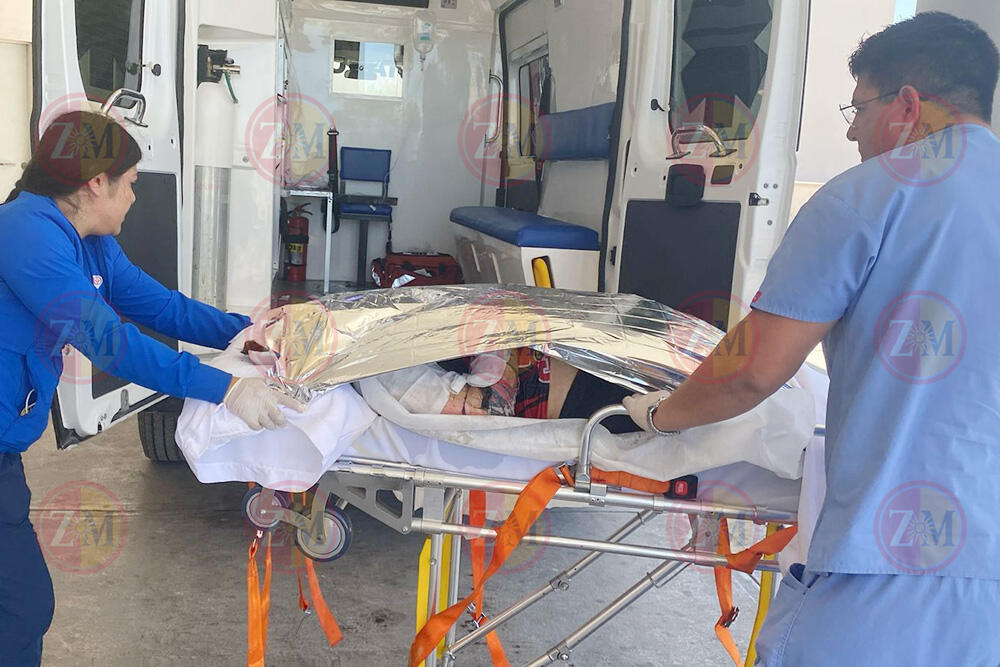 Sufre mujer graves quemaduras en colisión de razers en Candela