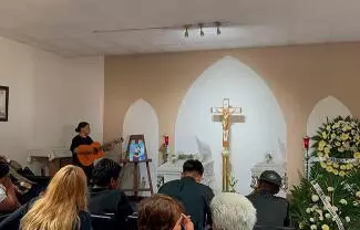 Tania, madre de los niños, continúa internada en el Hospital General, se encuentra en la sala de terapia intensiva luchando por sobrevivir