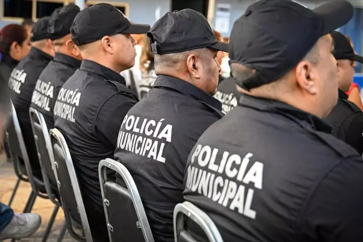 Se están realizando capacitaciones dirigidas al personal de Seguridad Pública, con el objetivo de que sepan cómo actuar de manera adecuada ante pro