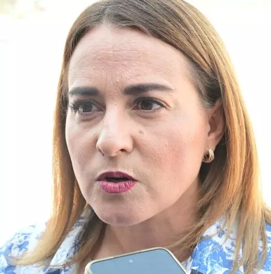 La directora habló de los nuevos servicios que ofrece el Registro Civil, entre estos el trámite de cambio de género o de identidad. 