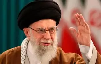 El líder supremo de Irán, el ayatolá Ali Jameneí, habría nombrado desde un búnker en el que se encuentra refugiado a tres posibles sucesores