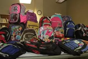 El DIF Monclova, en colaboración con el Ayuntamiento, inició una campaña de recolección de mochilas y útiles escolares para apoyar a estudiantes 