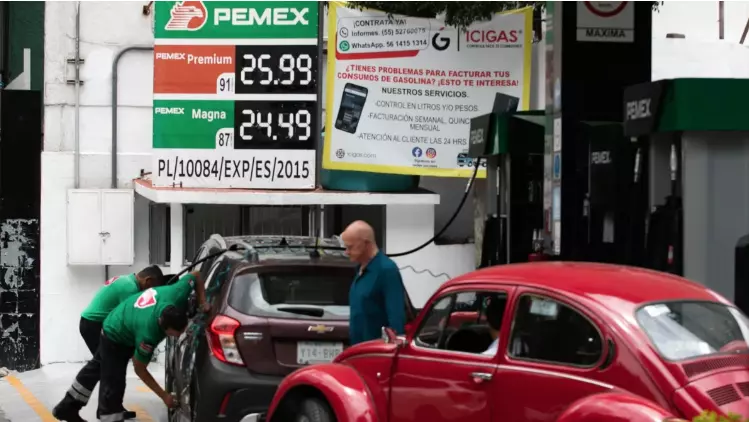 En estados como Chiapas, Nuevo León, Ciudad de México y Estado de México se reportó el desabasto de gasolinas en días pasados