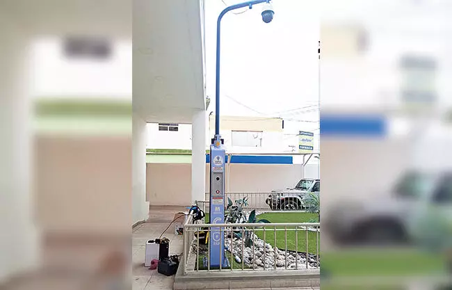 El primero de 10 puntos violetas o botones de pánico, fue instalado el pasado miércoles en la entrada principal del DIF Monclova.