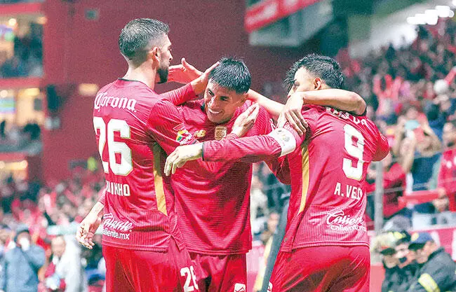 El equipo del Toluca terminó humillando al Monterrey en el Estadio Nemesio Díez.