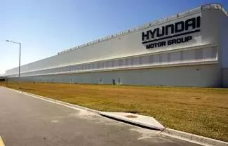 El Consulado de México en Atlanta asiste a los detenidos durante una redada en una planta de Hyundai y LG en Georgia, según comunicó la SRE