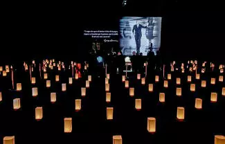 Ciudadanos de a pie, diseñadores de moda, personalidades y políticos despiden por última vez al ‘Rey Giorgio; también será homenajeado a finale