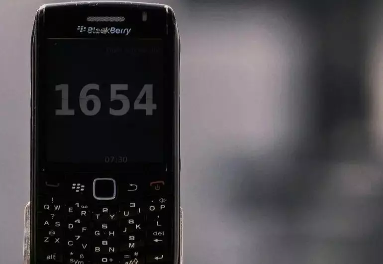 Te decimos por qué los celulares BlackBerry, ícono de los 2000 con teclado físico y mensajería segura, desaparecieron del mercado.