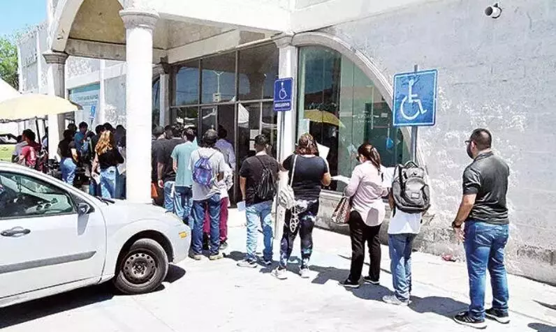 Los empleadores asistieron al Servicio Nacional de Empleo para admitir documentos de operarios de producción, pero pueden asistir a la empresa a colo