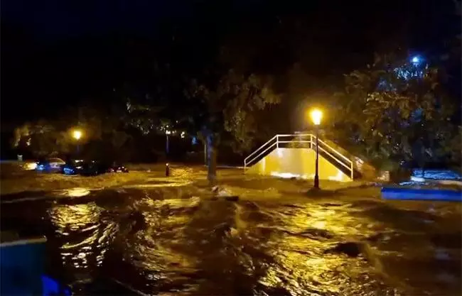 Hay alerta en Jalpan de Serra, cabecera municipal afectada. Los centros escolares en la sierra queretana suspendieron sus actividades
