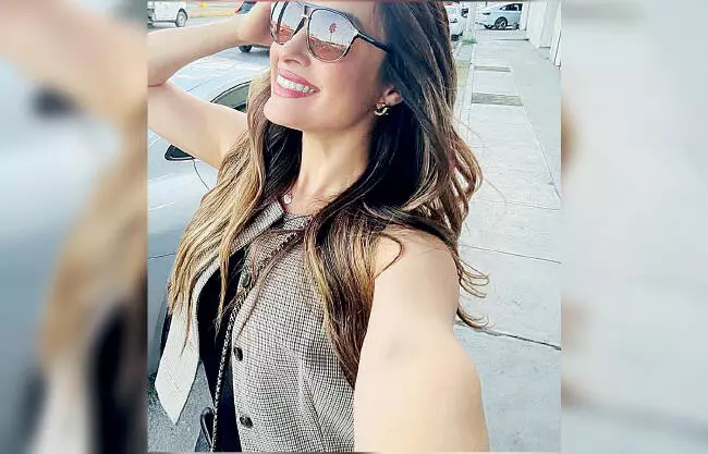 Mostró su característica calidez, y se le vio en diversos puntos de la ciudad, donde con gran amabilidad se detuvo para saludar a los monclovenses.