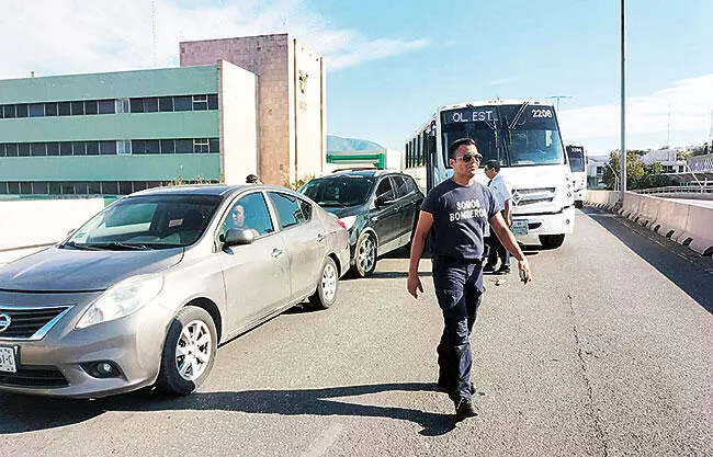 Hubo una colisión en cadena que involucró a tres vehículos y generó un importante caos vial