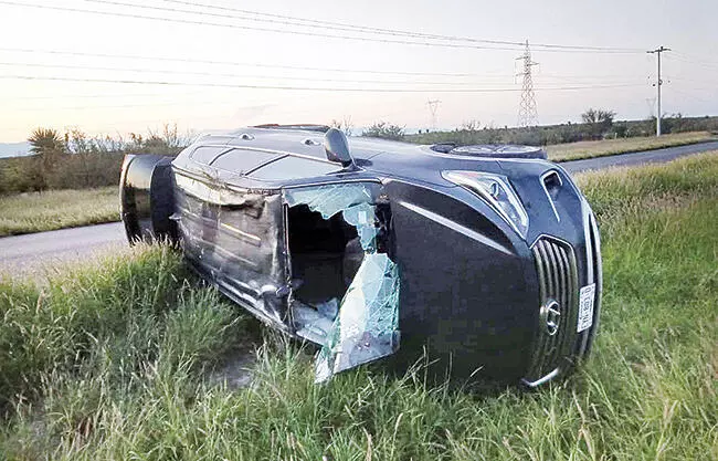 Un aparatoso accidente automovilístico se registró la tarde del jueves sobre la carretera federal 57.