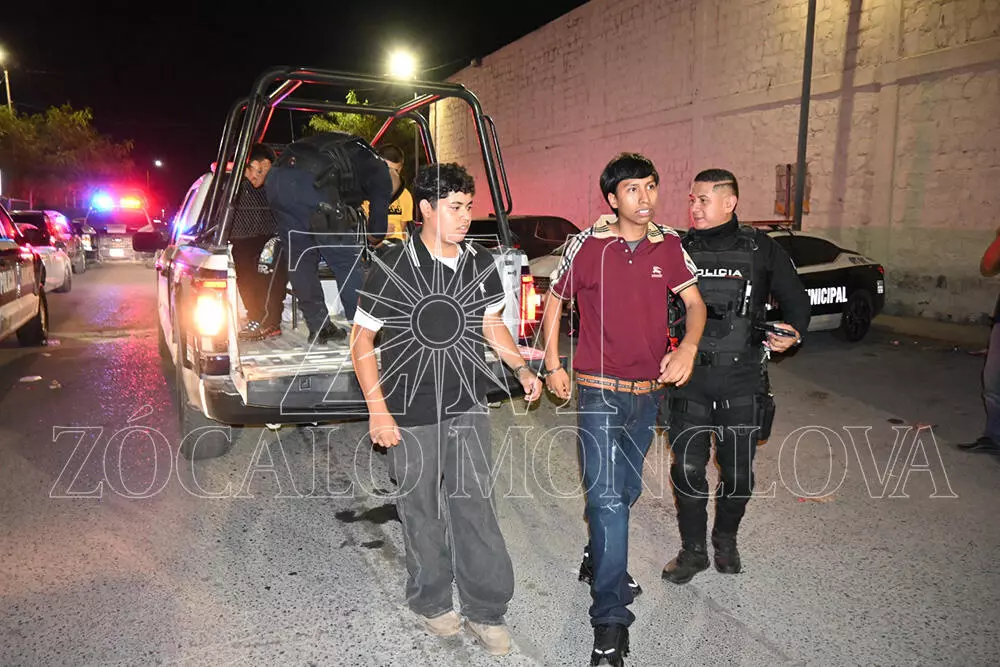 Fueron sorprendidos alterando el orden al encarar a otro grupo de jovencitos en la Feria de Monclova. 