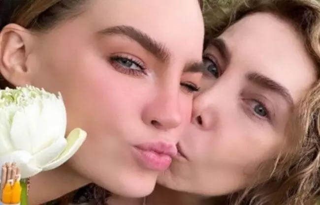 De acuerdo con Javier Ceriani, la mamá de Belinda buscó al cantante conocido como 