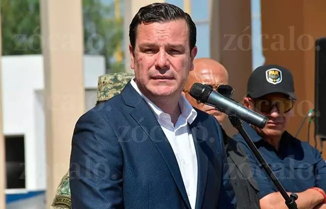 El fiscal informó que los delincuentes utilizaron armas largas, de acuerdo con los cartuchos percutidos localizados en el lugar