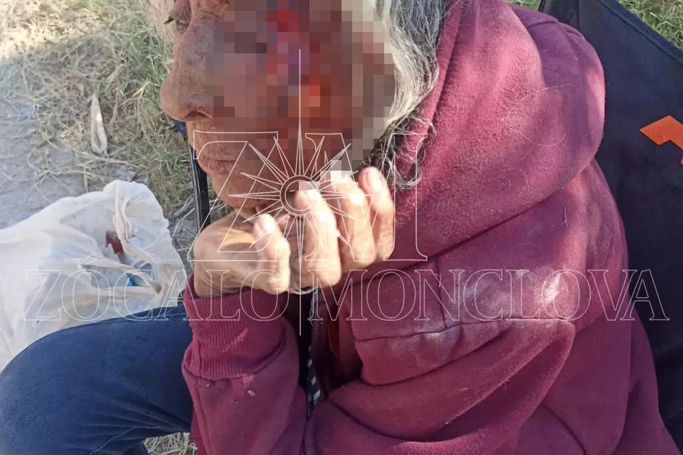 Paramédicos de la Cruz Roja la atendieron y la trasladaron al Hospital General Amparo Pape de Benavides.