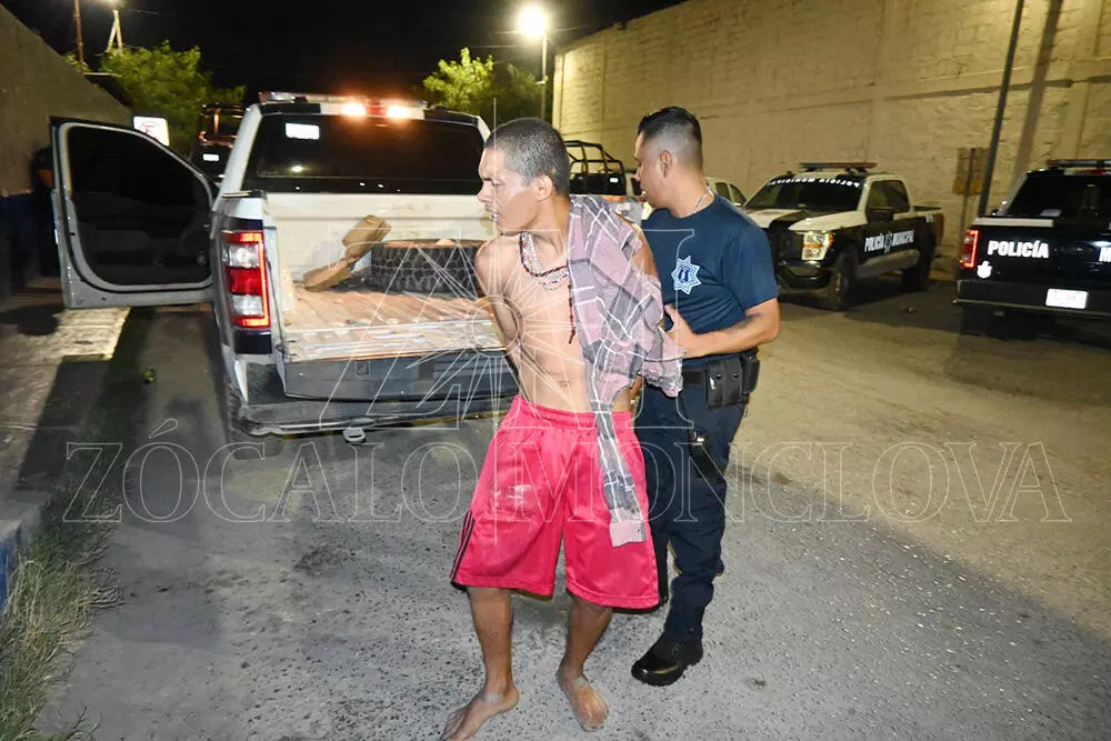 Los vecinos informaron que la madre de familia ha sido agredida por Ernesto 'N', en varias ocasiones.