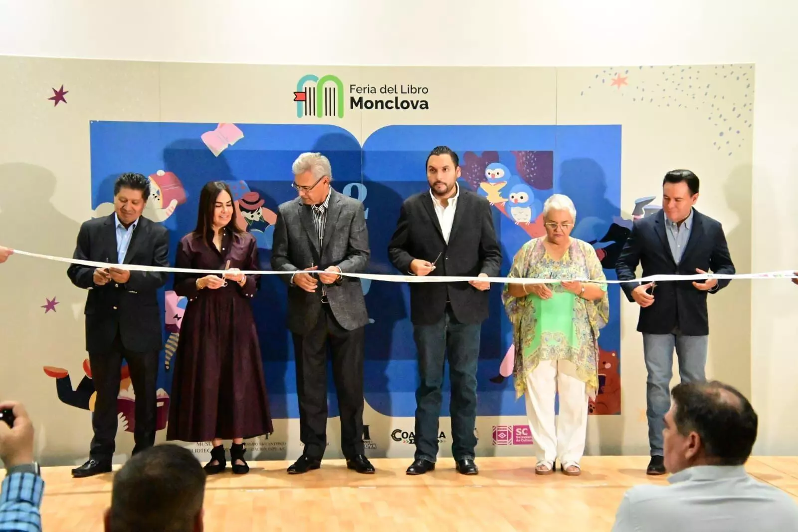 En un esfuerzo conjunto, quedó formalmente inaugurada la Feria del Libro 2025, evento que se desarrollará en las instalaciones de la biblioteca Haro