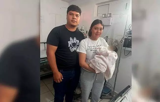 Casi 24 horas después de su desaparición, la menor fue hallada en un espacio público, y sus primeras imágenes fueron difundidas por la autoridad