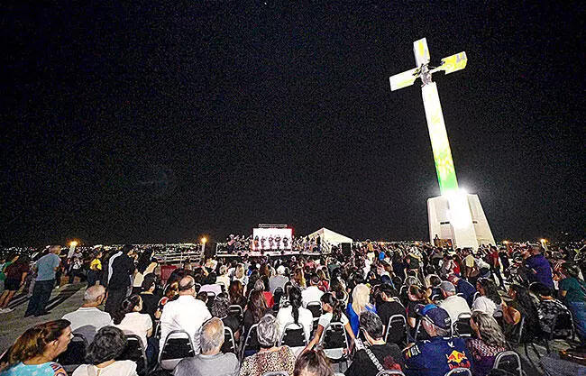 Con el respaldo del gobernador Manolo Jiménez, se realiza en Monclova el Festival “Flores y Calaveras”, una celebración de color y tradición