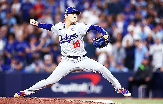 El abridor japonés montó una muralla en el montículo al lanzar toda la ruta y convertirse en el héroe para que Dodgers igualara la Serie Mundial a