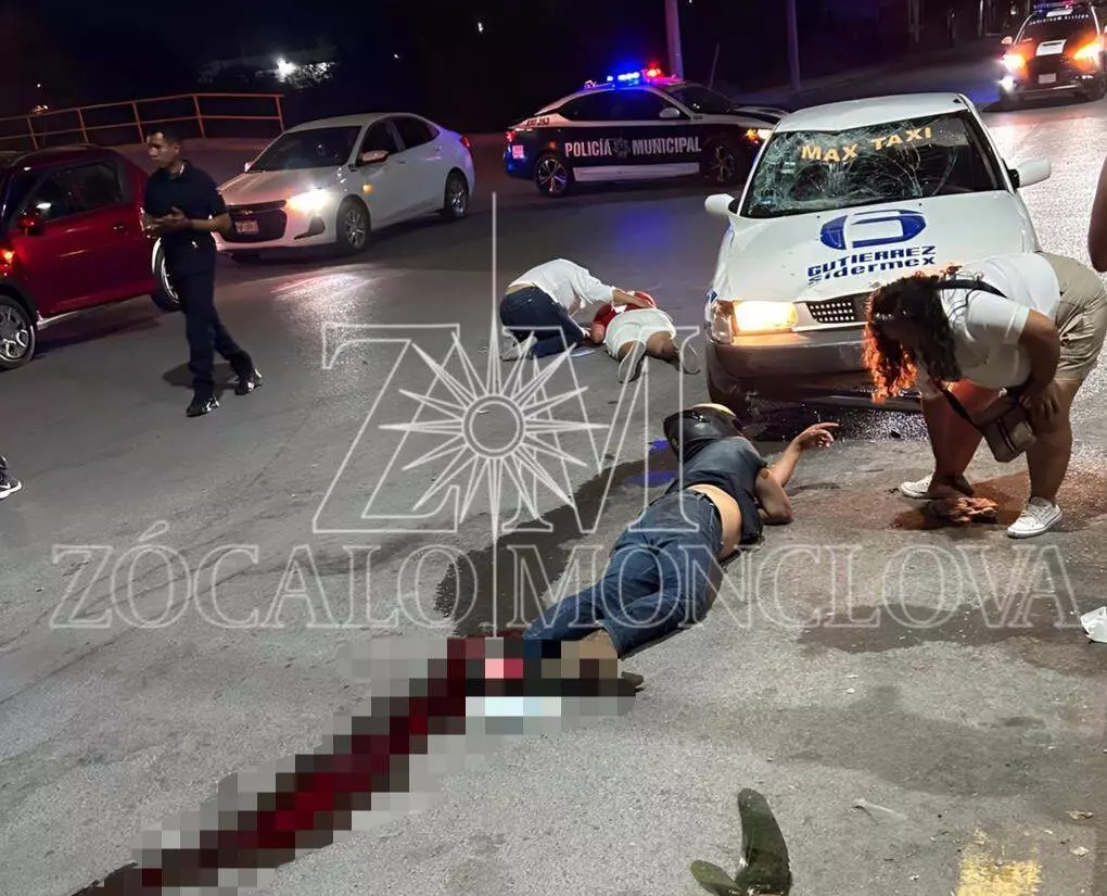 El fuerte accidente se registró alrededor de las 03:30 horas sobre el cruce de las calles Hermanos Serdán y Obrero Unido, del sector antes mencionad