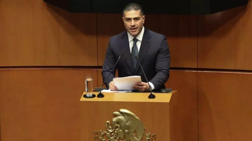 Aclaró que, aunque no se refirió específicamente a un grupo de Michoacán, y añadió que el gobierno federal mantiene vigilancia sobre cualquier