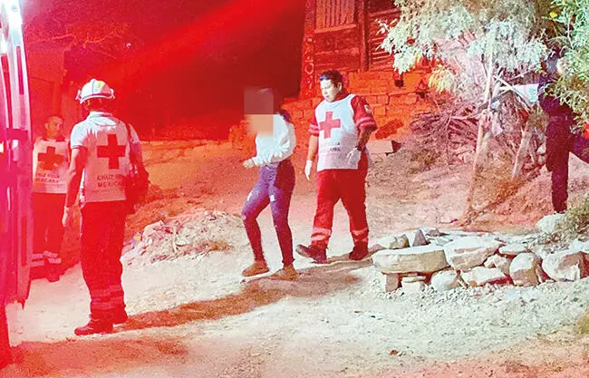 Víctima de abuso de sexual, una menor de 17 años de edad, en crisis nerviosa fue trasladada al Hospital General Amparo Pape de Benavides.