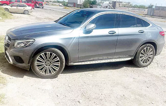 El vehículo estaba estacionado en la Avenida Industrial, y a plena luz del día fue sustraído