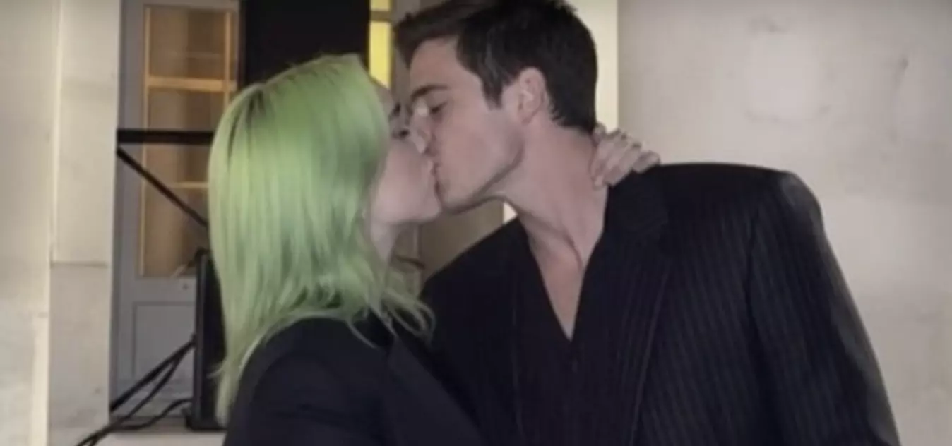 Una imagen compartida en redes sociales en la que se ve a Jacob Elordi besando a Billie Eilish ha dado mucho de que hablar, ¿es real?