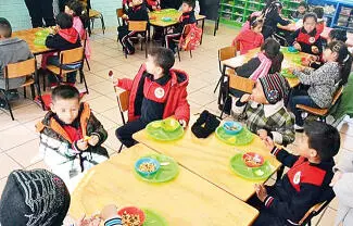 La Secretaría de Educación de Coahuila analiza la posibilidad de implementar un programa piloto para ampliar el horario de atención en los plantele