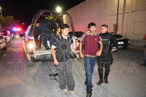 Fueron sorprendidos alterando el orden al encarar a otro grupo de jovencitos en la Feria de Monclova. 