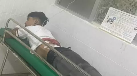 El menor fue trasladado por medios particulares hasta la Clínica No. 9 del IMSS, donde fue atendido por personal médico