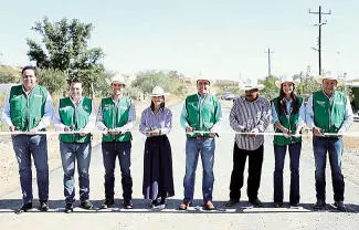 Gobernador detona programa de obras sociales en General Cepeda, con acciones de pavimentación en los ejidos El Tejocote y Dos de Abril y en los camin