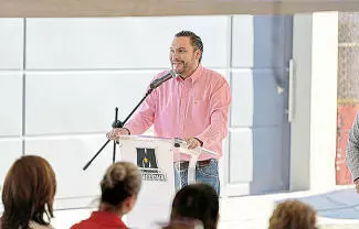 Dijo que estas empresas que también son del ramo automotriz están platicando lo de la hospitalidad industrial