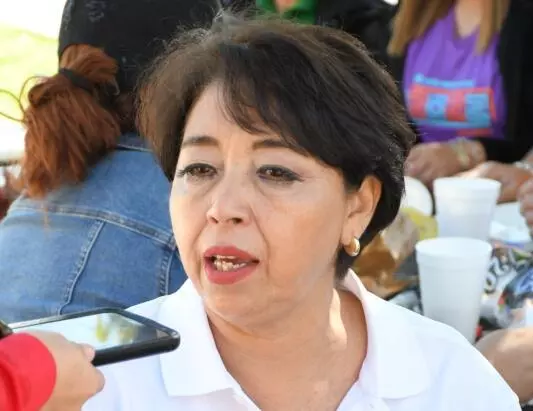 La alcaldesa María Alejandra Huerta pidió el apoyo de las familias para combatir el mosquito transmisor del dengue.