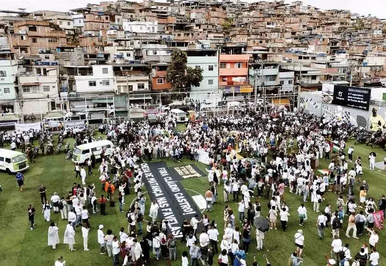 Familiares en barrios de Río se manifestaron contra su gobernador