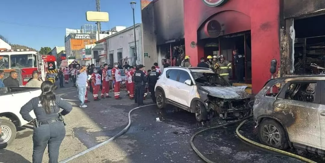 Gobernador Alfonso Durazo y alcalde Antonio Astiazarán confirman personas fallecidas entre las víctimas del incendio, ocurrido este sábado en una t